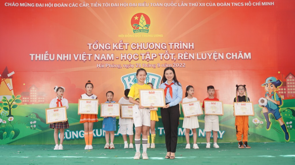 Học tập tốt, rèn luyện chăm